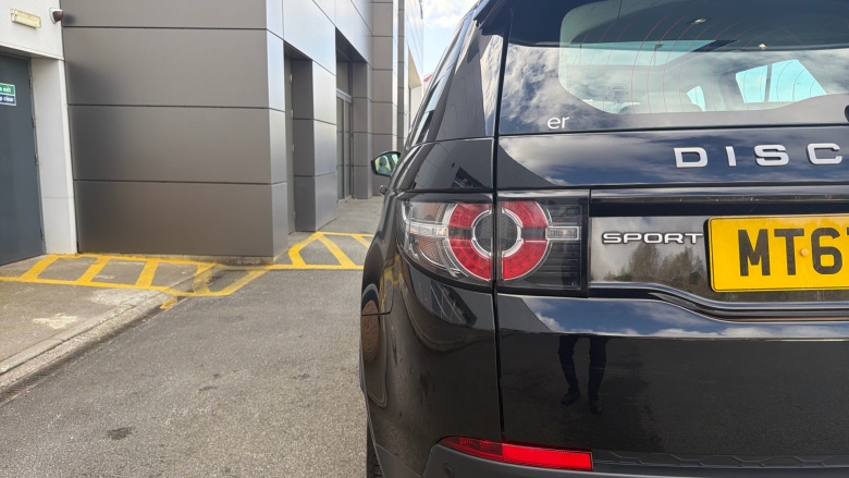 Land Rover Discovery Sport 2.0 TD4 180 SE Tech 5dr Auto Diesel Station Wagon